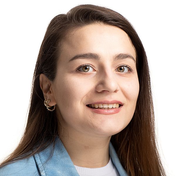 betuel-bayrak-foto.jpg