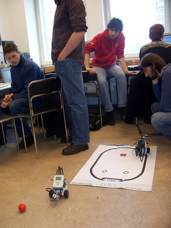 Lab 215 - LEGO Mindstorms NXT